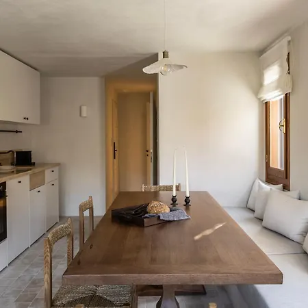 Om Living Pelion 公寓