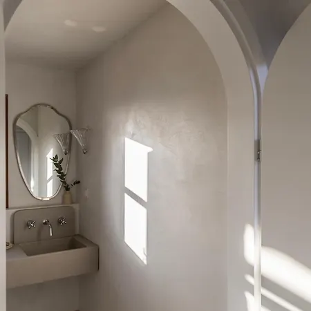 Om Living Pelion 公寓