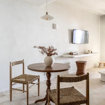 Om Living Pelion *