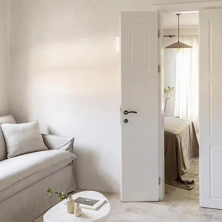 Om Living Pelion 公寓 *