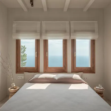 Om Living Pelion * Áyios Dhimítrios