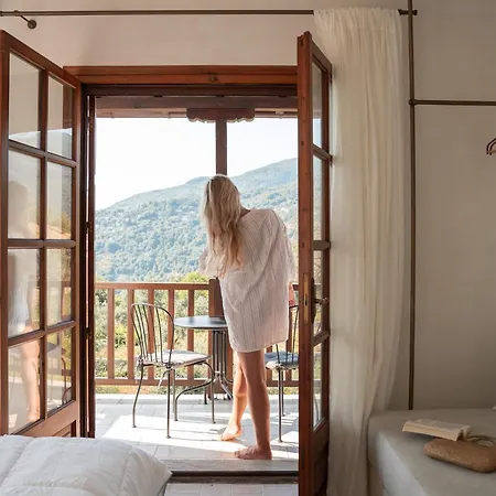 Om Living Pelion * Áyios Dhimítrios