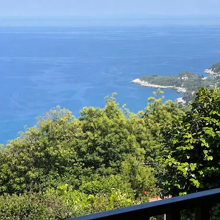 Om Living Pelion * Áyios Dhimítrios