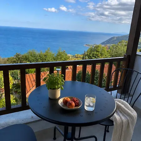 Om Living Pelion *