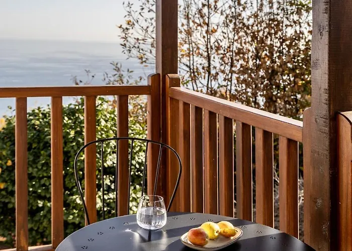 Om Living Pelion * Áyios Dhimítrios